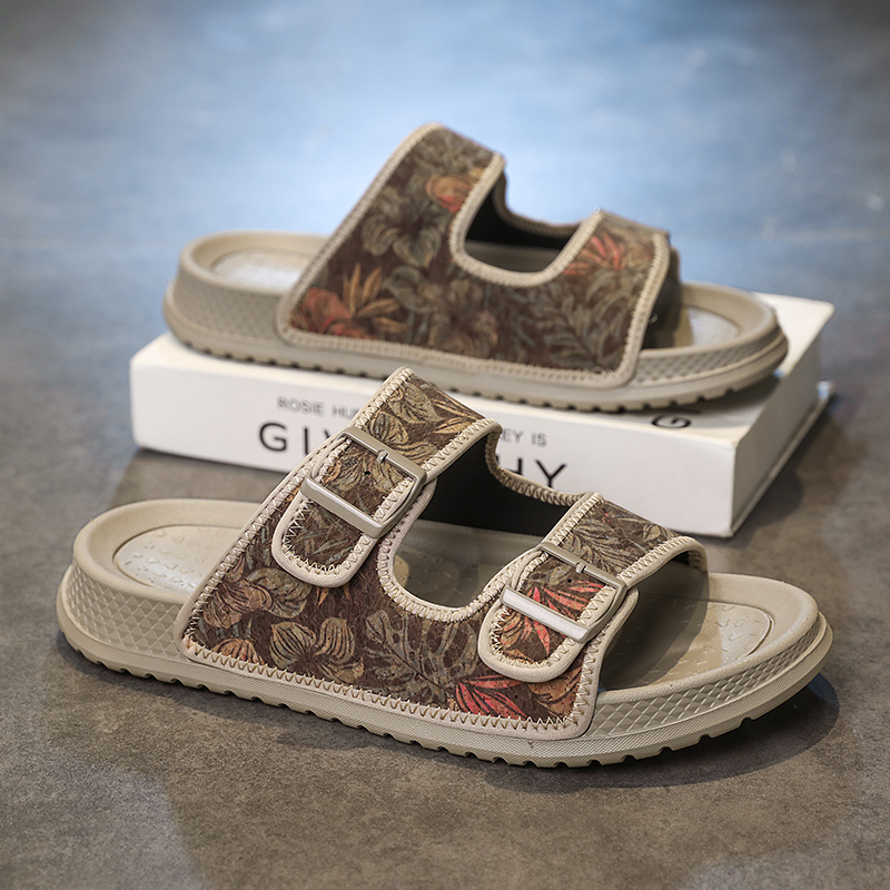 Outdoor Sports Leisure - Men's casual slip-on slippers New summer